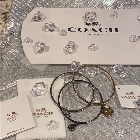 Never Used Coach 3 Tier Bangle - Picture 5 of 9